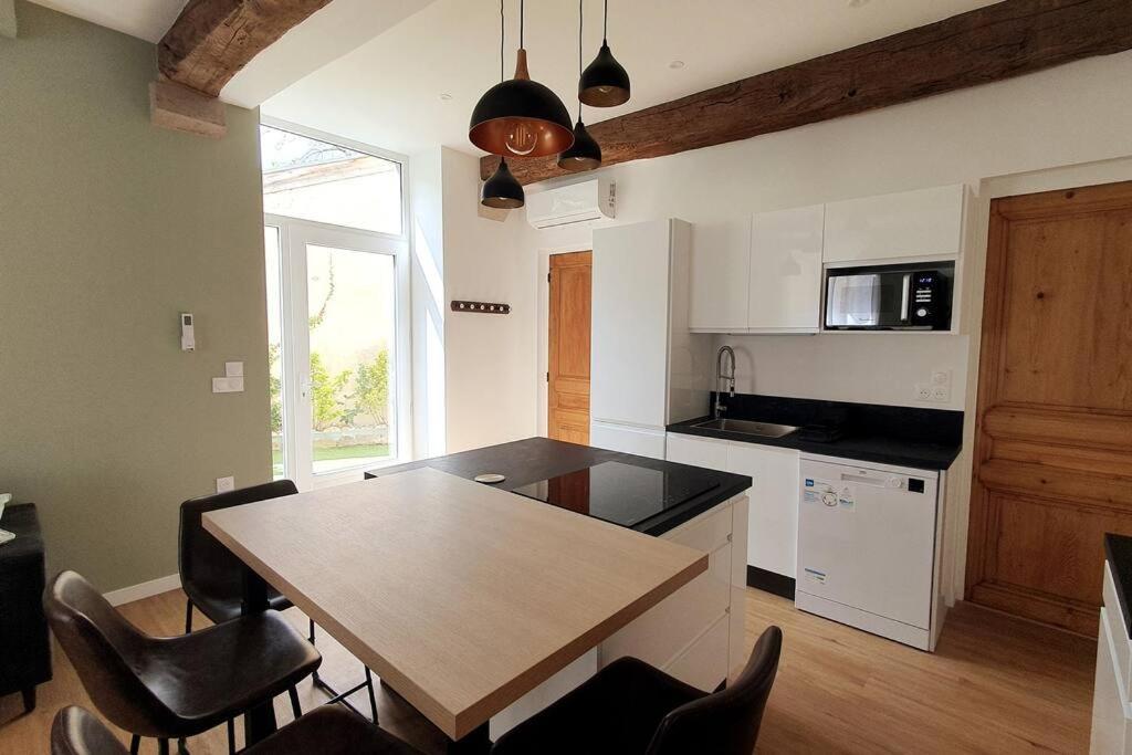 Classe 4 Etoiles - Cybele - Centre Ville 2 Chambres, Cour Privative Et Garage Vienne  Zewnętrze zdjęcie